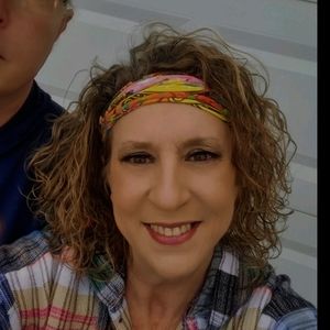 Meet your Posher, Vicky